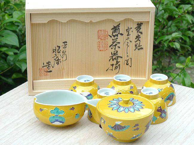 19 京都清水焼　黄唐草茶器揃 京焼 清水焼 黄交趾宝尽し煎茶器揃 昭阿弥 : 松韻堂 Yahoo!店