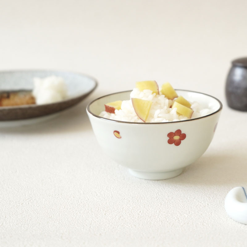 茶碗 11cm 赤絵小花散らし