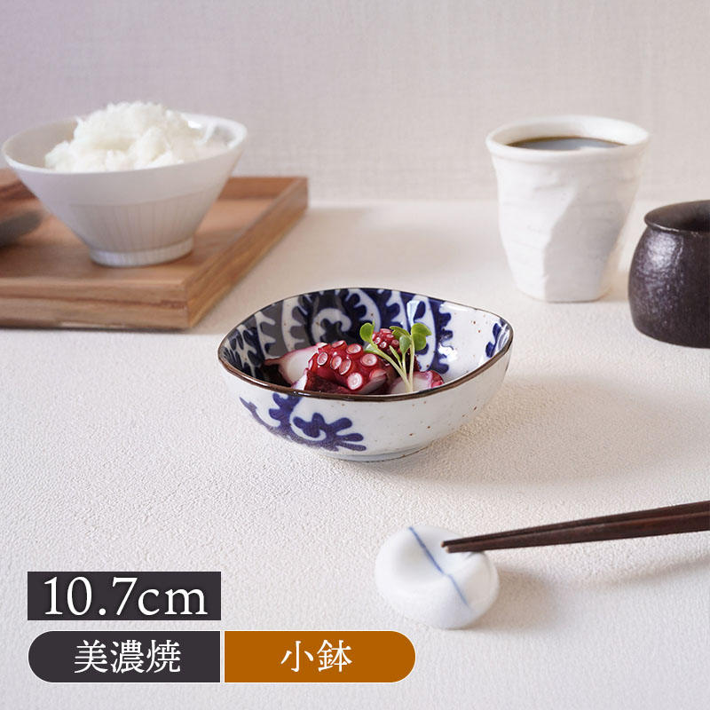 三角小鉢 10.7cm 太タコ唐草