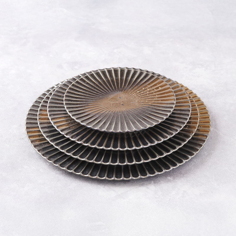 中皿 21.5cm 金吹き Mum