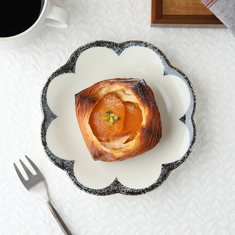 中皿 16.5cm 茉莉花 まつりか 花型 