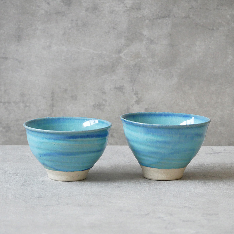 青緑色 蓮模様 茶碗 古青 深めのお茶碗 青霧手づくり おしゃれ 和モダン お茶碗 茶碗 茶わん