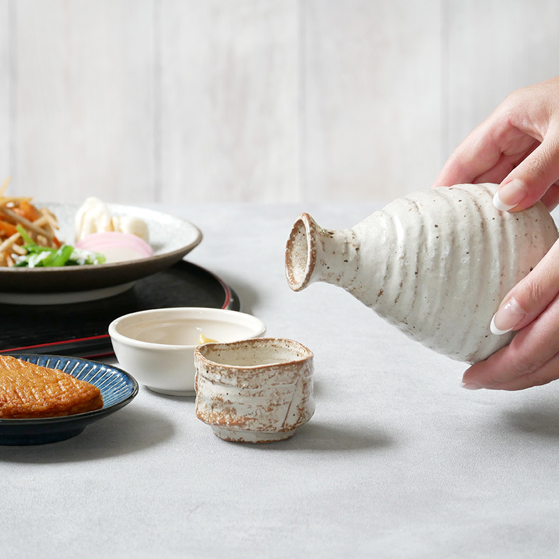 箱入り 酒器セット 送料無料 徳利2合・盃×2　手びねり徳利 とっくり お猪口