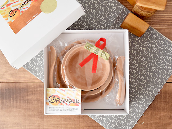 ベビー食器 木製9点セット 箱入り お食い初め食器 離乳食食器 幼児食食器