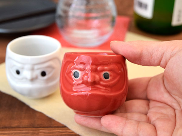 ぐい呑ペアギフト 紅白だるま 縁起物 美濃焼送料無料 お猪口 おちょこ