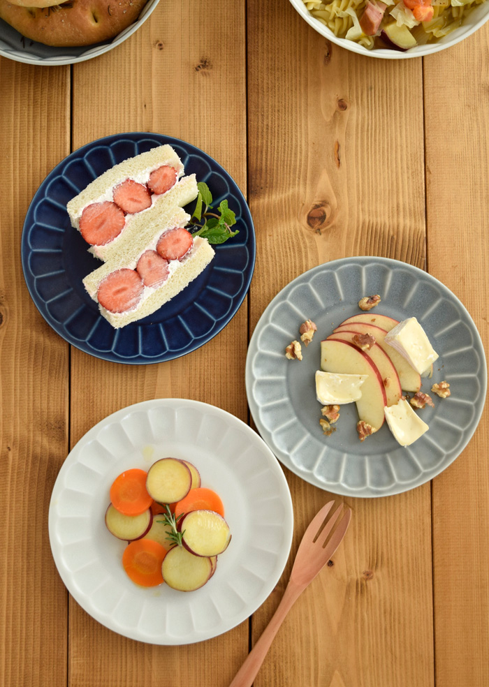 食器ギフト しのぎお花のリムプレート18cm＆ボウル小＆フォークペアセット 送料無料