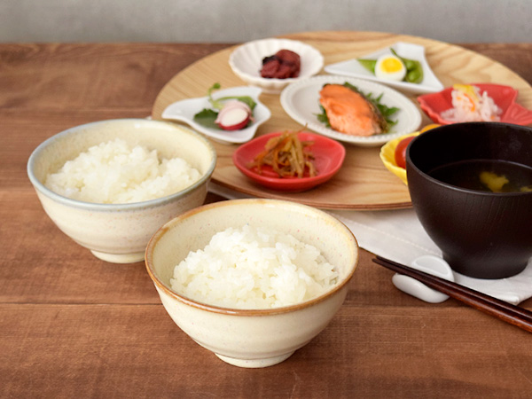 お茶碗　虹彩ベージュ　和食器