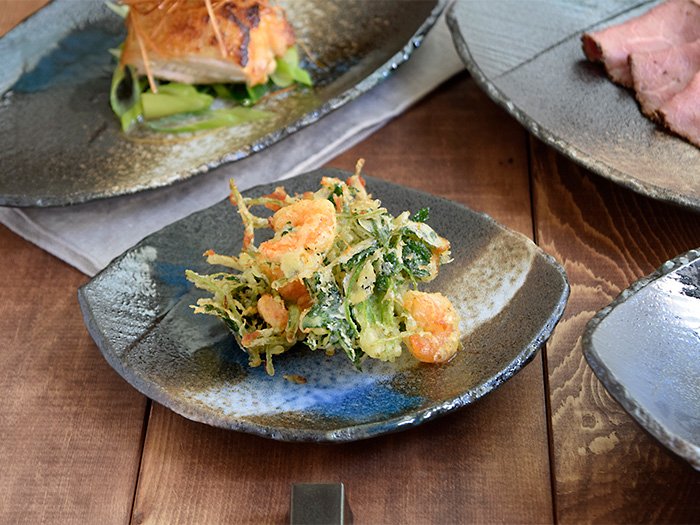 和食器　変形菱型　黒海