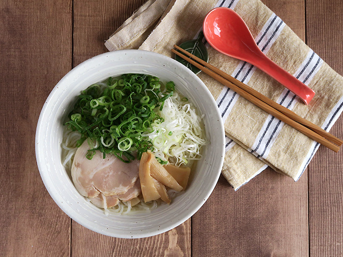 どんぶり 粉引 しのぎ刷毛目 6.3ラーメンどんぶり（19.7cm）丼ぶり 丼