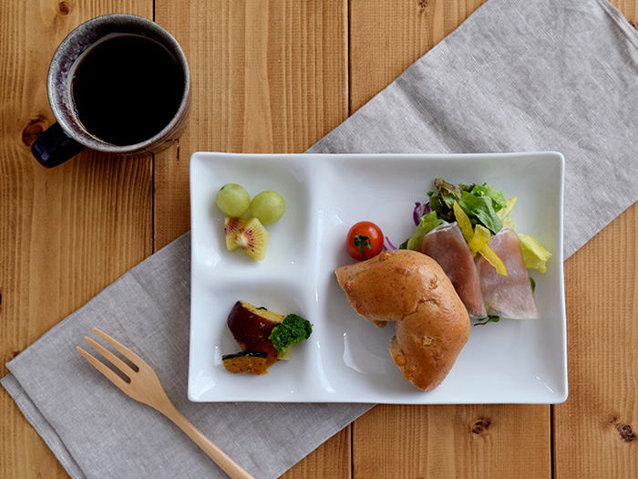 ビュッフェプレート 3つ仕切り ホワイトグッドデザイン賞 ビュッフェ皿