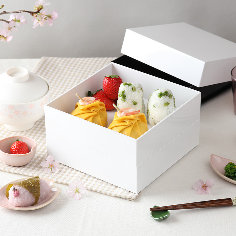 和モダンオードブル　スクエア　3段重　18cm　ホワイト　仕切り付き