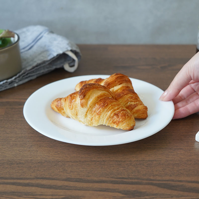 強化ガラスで機能性に優れた上品なプレート