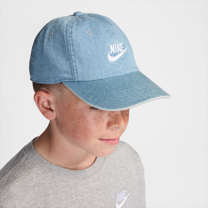 ムーミン　3点NIKE フライ　ジュニア アンストラクチャードキャップ 8401-445-3771-26.jpg