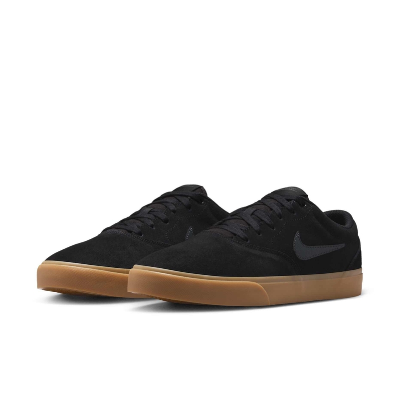 NIKE ナイキ チャージ スエード シンプルで大人っぽいデザイン NIKE ナイキ メンズ チャージ スエード スニーカー 靴 シューズ