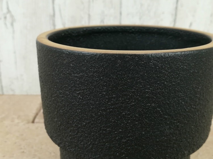 みるく様　新品　陶器　陶芸作家　黒の四角鉢2個 121 陶器鉢 植木鉢 ミニポット ボウル ブラック 黒 マットブラック