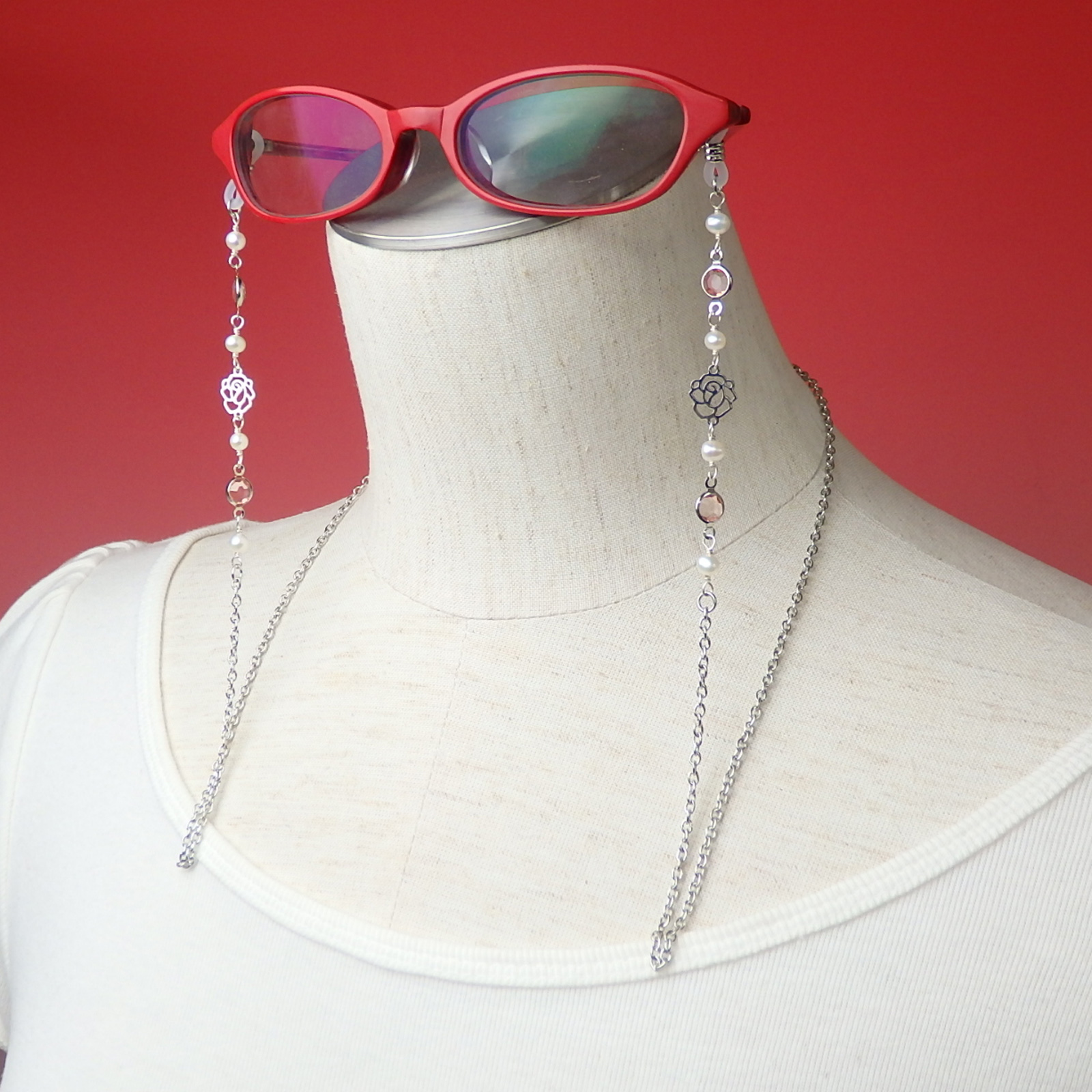 メール便 メガネチェーン ローズ ＆ シャネルストーン 淡水パール 淡水