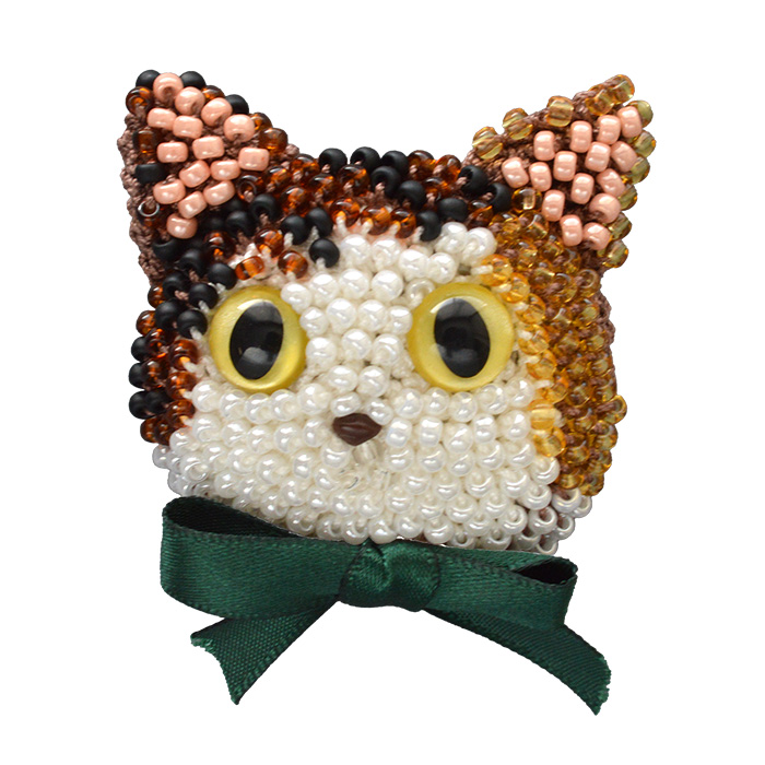 MIYUKI ビーズクロッシェ ビーズ編みの猫ブローチキット 白猫 黒猫
