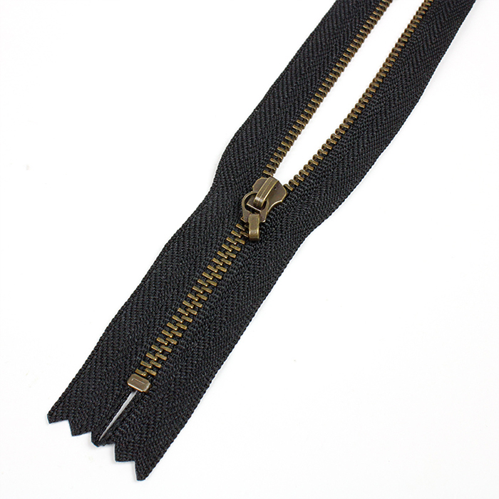 クラフトハートトーカイ YKK アレンジ メタルファスナー AG 35cm