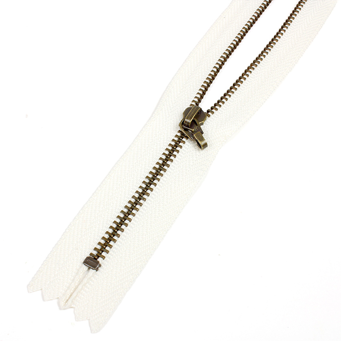 クラフトハートトーカイ YKK アレンジ メタルファスナー AG 35cm