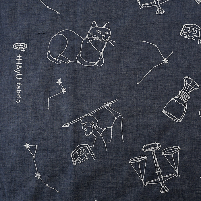 +HAyU fabric 刺繍 猫柄 綿麻シーチング 50cm単位｜切売り 切り売り 生地 布 布地 ねこ ネコ キャット 星座 黄道十二星座  ゾディアックサイン