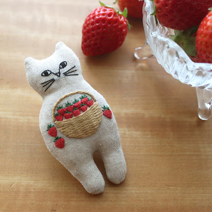 piece nekogao 刺繍ブローチキット 図案印刷済 | 刺しゅう