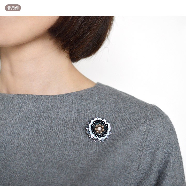 ビーズ刺繍 サークルの立体フラワーブローチキット | ビーズ