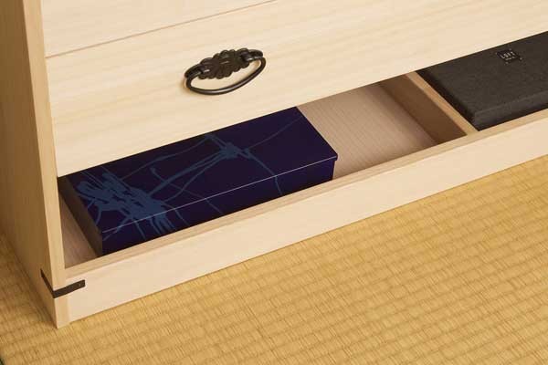 引き戸付き 引き出し13段 高さ137cm 着物収納 桐 チェスト タンス 箪笥