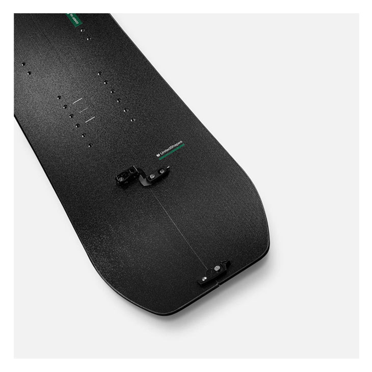 UNITED SHAPES ユナイテッド シェイプス COVERT コバート スノーボード