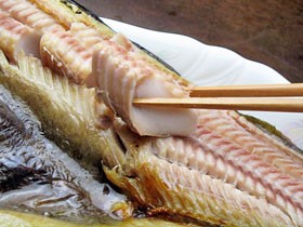 ほっけのひらき プロフ必読　出品 ひらきほっけ（大・約300g）×5枚 北海道産 ホッケ一夜干 : 旬をお