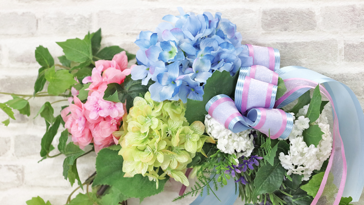 造花 3色のあじさいとコデマリのリース アジサイ 紫陽花 シルク