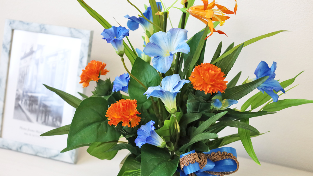 造花 あさがおとネリネのボックスアレンジ 夏のアレンジ シルク