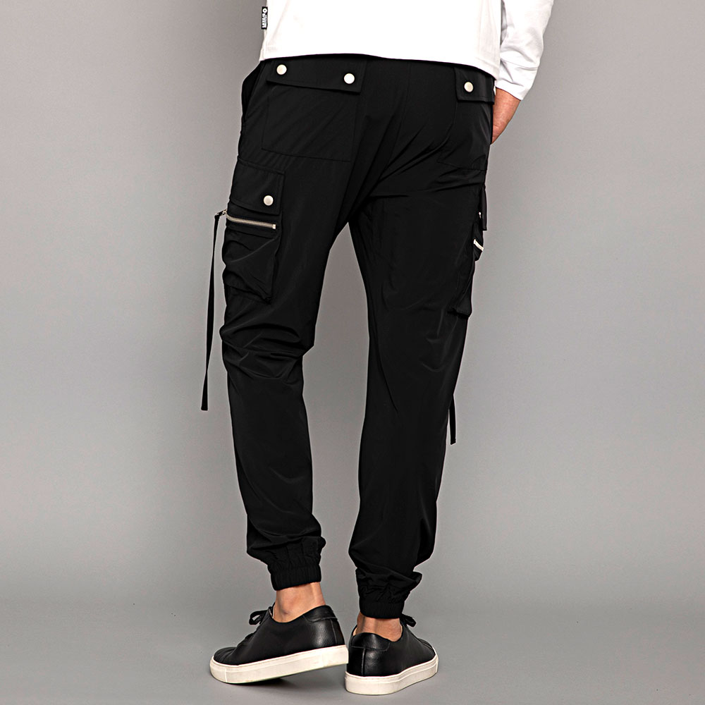 ハチヤーズ　黒カーゴパンツLサイズ ハチヤーズ黒カーゴパンツLサイズ