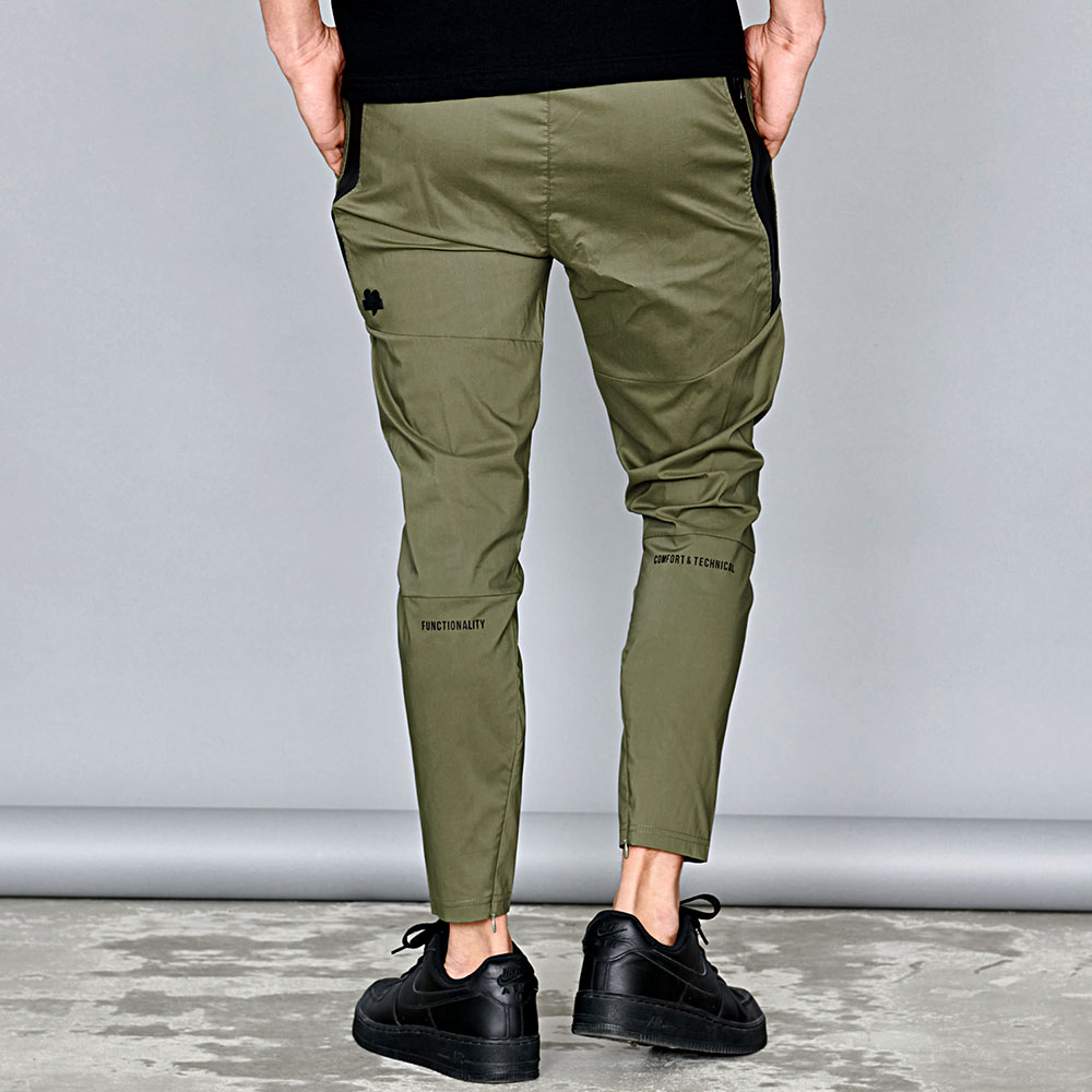 【LUXE/R】新品　ラグジュ　ポンチ切替ジョガーパンツ　ゴルフ　メンズＸＬ LUXE/R（ラグジュ） ジョガーパンツ メンズ おしゃれ ゴルフ