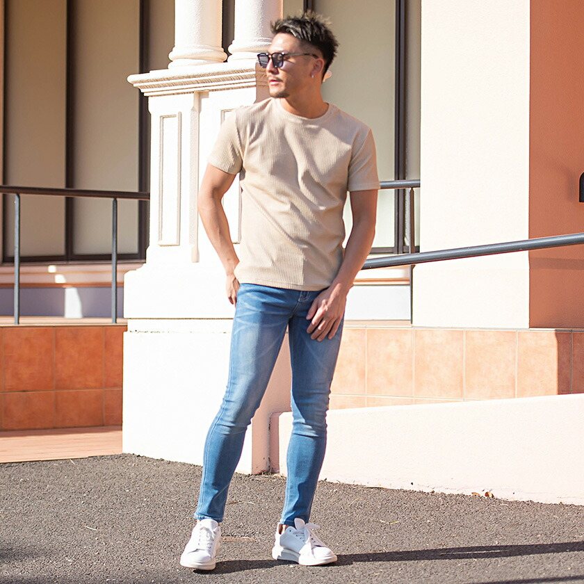 CavariA Tシャツ メンズ 半袖 白 黒 ストライプ インナー 細身