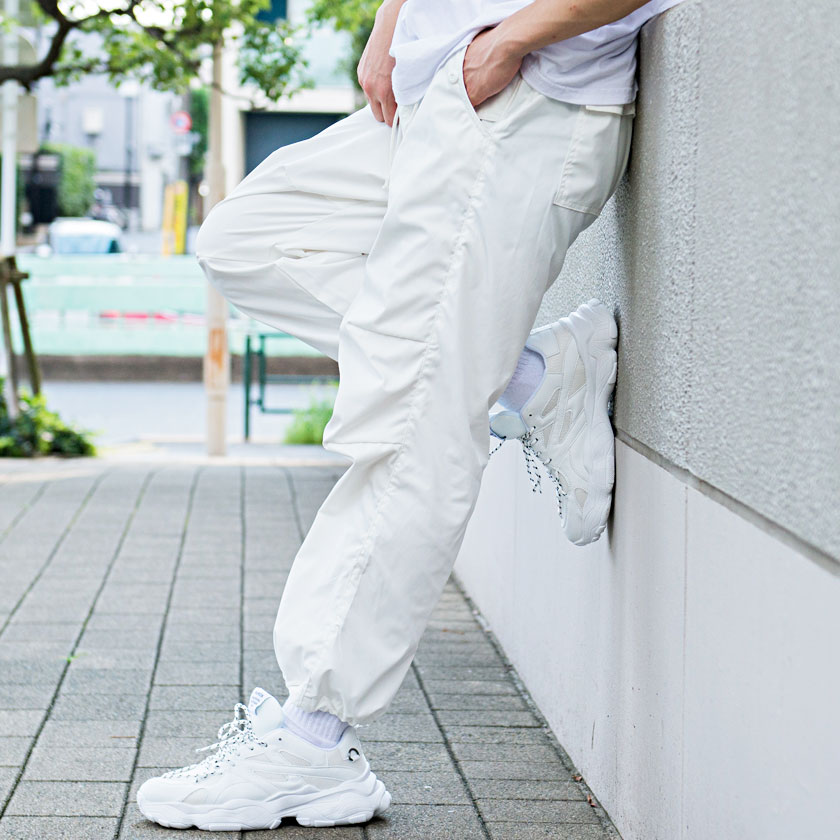 人気 ホワイトストリートワークパンツカーゴパンツユニセックスジョガー韓国オルチャン