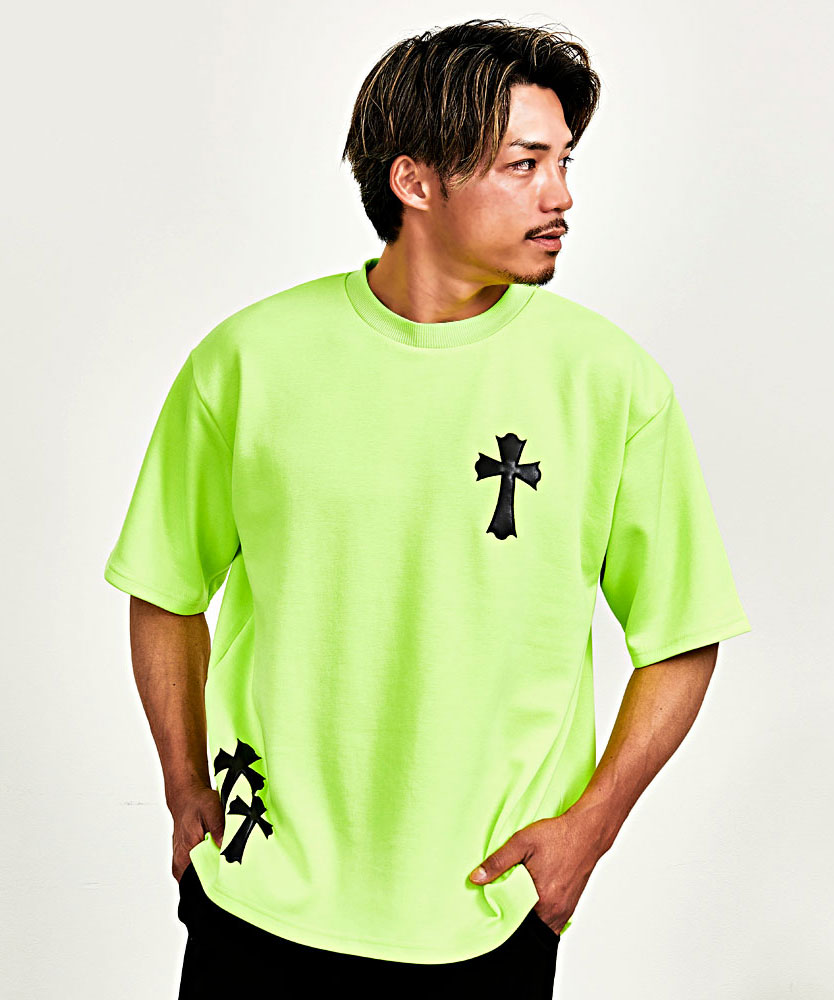 CavariA（キャバリア） Tシャツ メンズ 半袖 ブランド 十字架 ワッペン