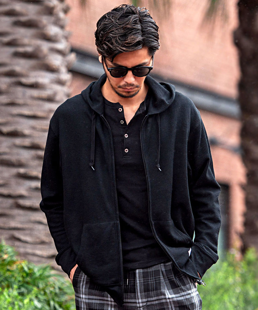 ハトラ〈hatra〉ワッフルサーマル ジップパーカー ハトラ〈hatra〉ワッフルサーマル ジップパーカー