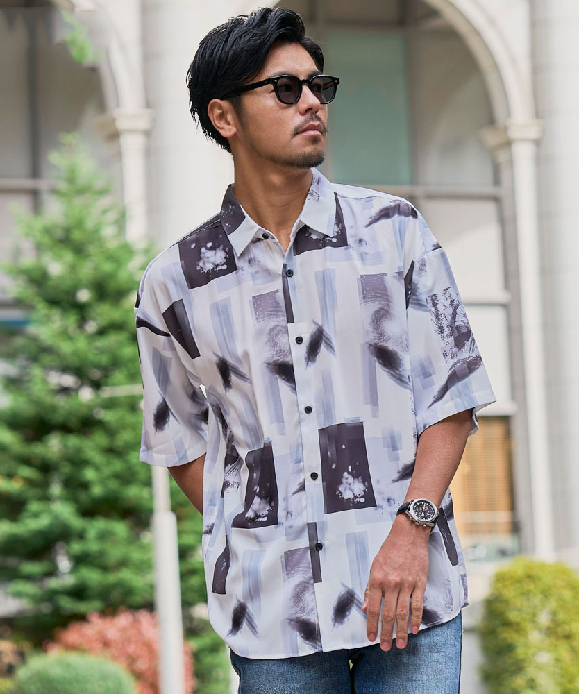 シャツ メンズ 半袖 ブランド 柄 半袖シャツ バロック調 総柄シャツ カジュアルシャツ 大きいサイズ ブラック ブルー ホワイト M L CavariA 20代 30代 40代 50代 クール ユニセックス 男性 男 服 春 夏 夏服 春夏 ファッション [CABD25-13]