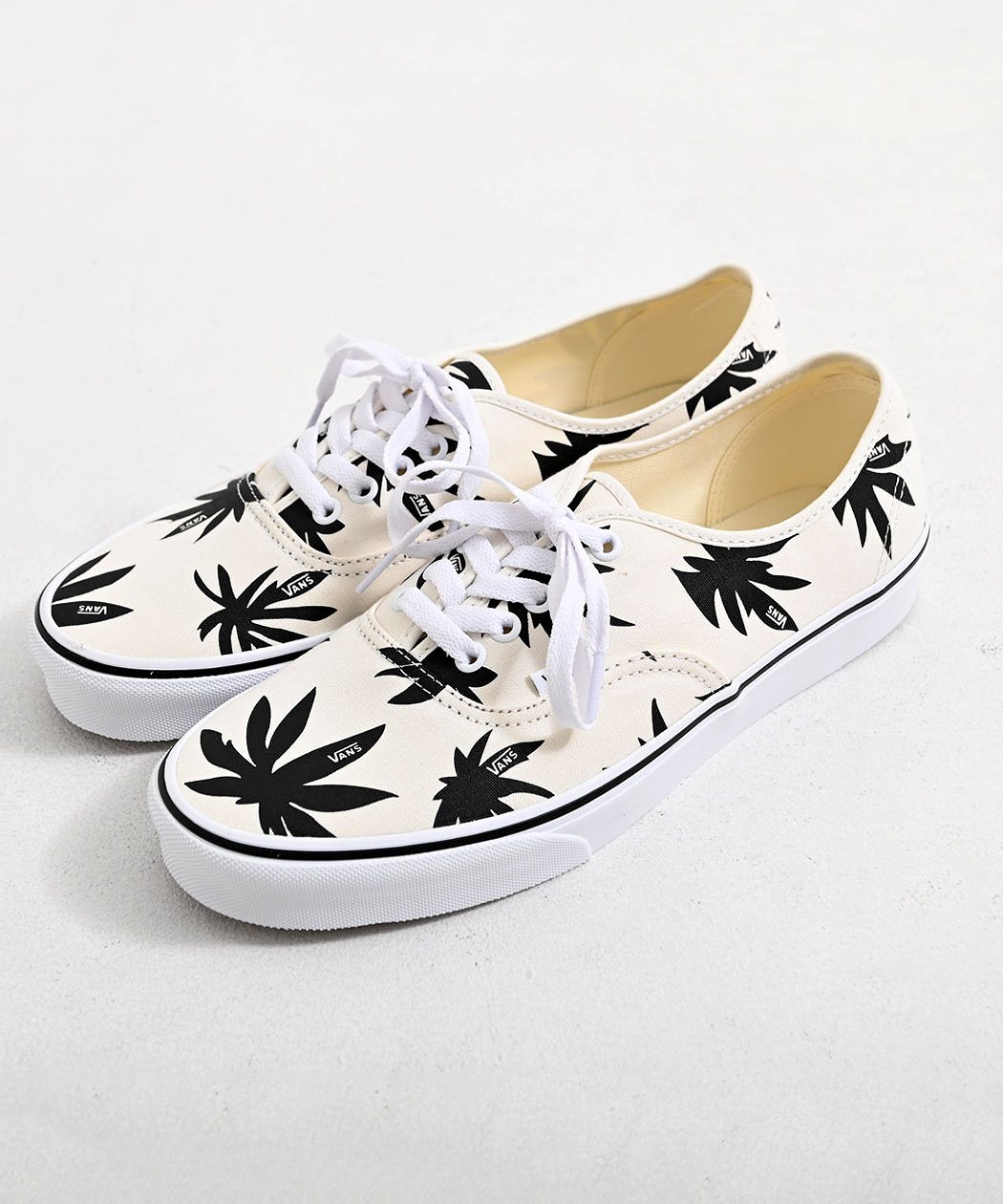 VANS（ヴァンズ） スニーカー メンズ オーセンティック リーフ柄