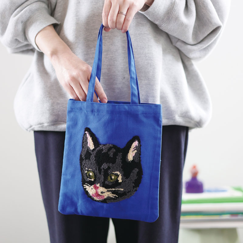 (20)ナタリーレテ  ポシェット　猫　大人も子供も！ NathalieLete(ナタリーレテ)Embroidered cat face pouch ねこ ポーチ