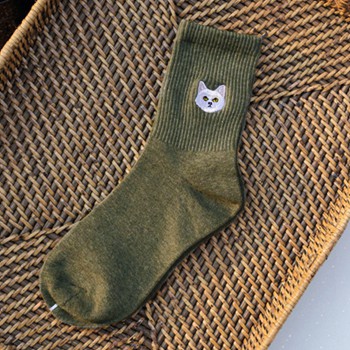 ソックス 靴下 猫 ネコ レディース クルーソックス かわいい ワンポイント 刺繍 綿 ねこ 01 Lsocks Sirome 通販 Yahoo ショッピング