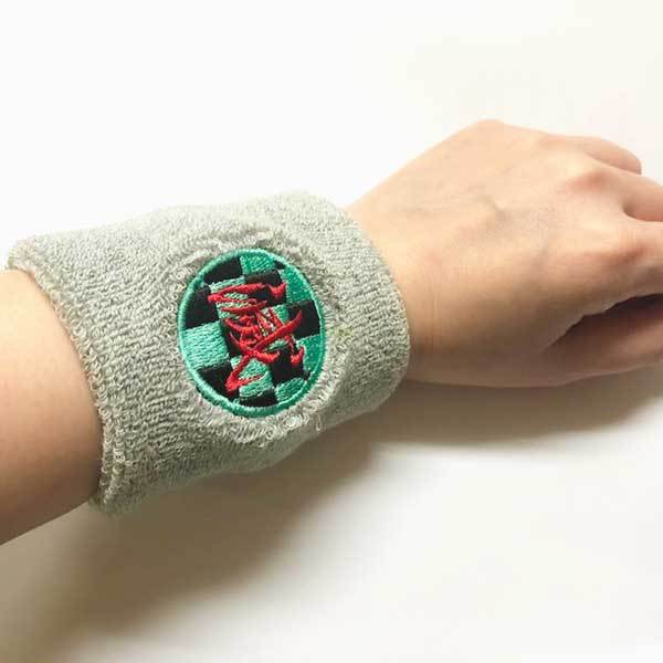 オーダー リストバンド 市松模様 鬼滅 和柄 黒 グレー刺繍 和柄 :ristband-itimatu-1:刺繍家族 - 通販 -  Yahoo!ショッピング