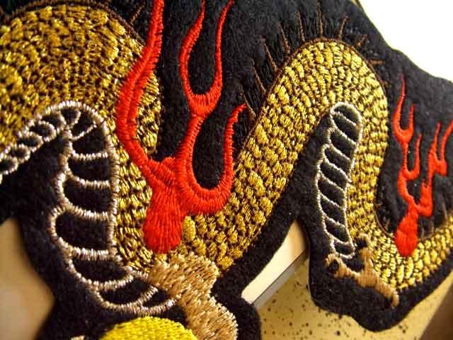 本格刺繍昇り龍ワッペン「黒」アイロン接着竜ドラゴン和柄