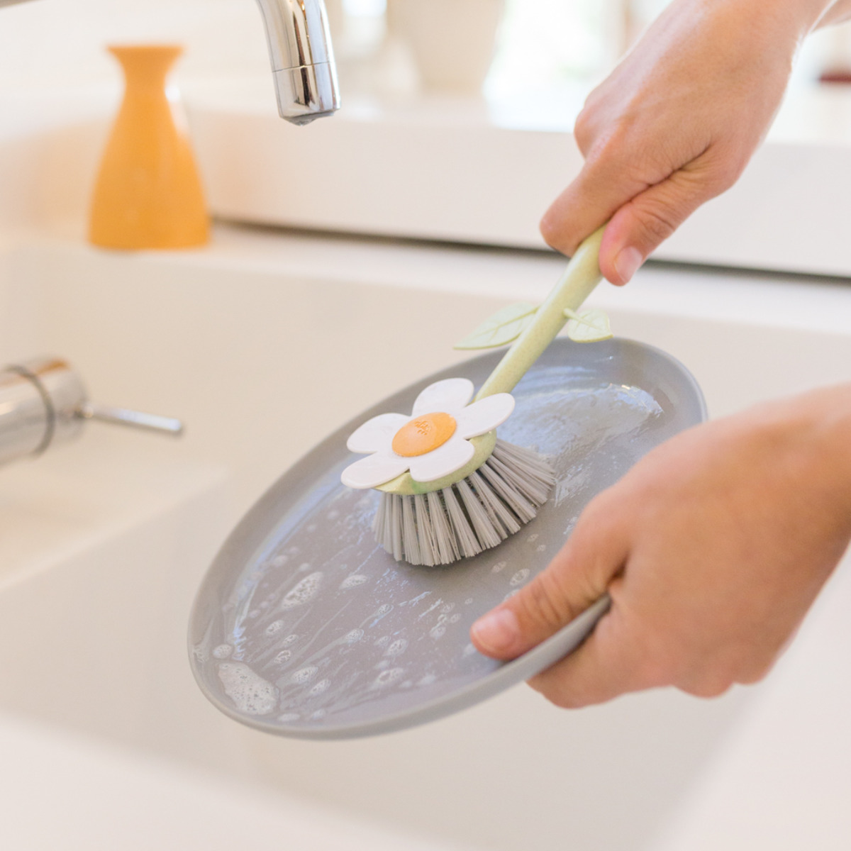 Vigar ヴィガール フローガニック ディッシュブラシ ウィズベース FLORGANIC Dish Brush With Vase （ キッチンブラシ キッチン ブラシ たわし タワシ ） | Vigar | 08