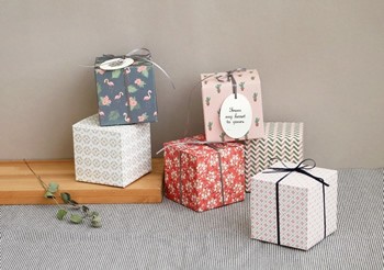 Iconic ギフトボックスsサイズ ６種類 プレゼント 包装 箱 ギフトボックス Present Box ボックス Wrapping 記念日 誕生日 お祝い From Gift Box S インテリア雑貨 Skip 通販 Yahoo ショッピング