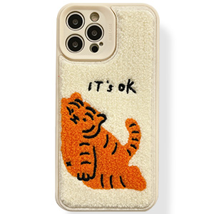 ●familiar 女の子とクマ刺繍 iPhoneケース13 Amazon.co.jp: QoKcoahn iPhone 13 Pro Max用ケース、かわいい3D