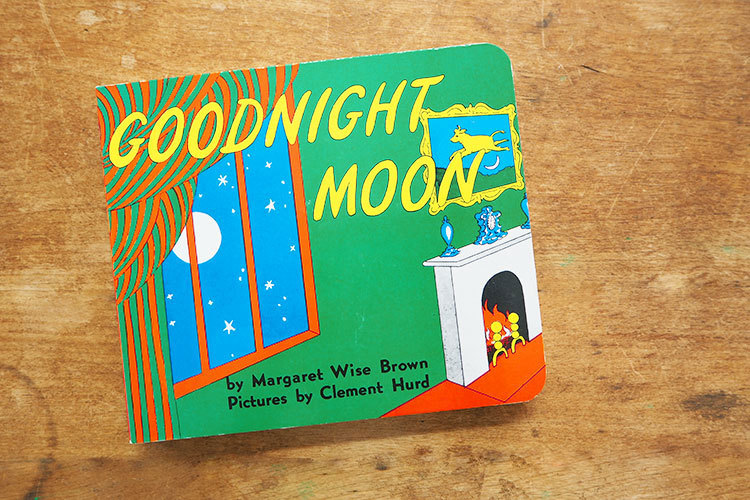 絵本 英語 Goodnight Moon おやすみなさいおつきさま