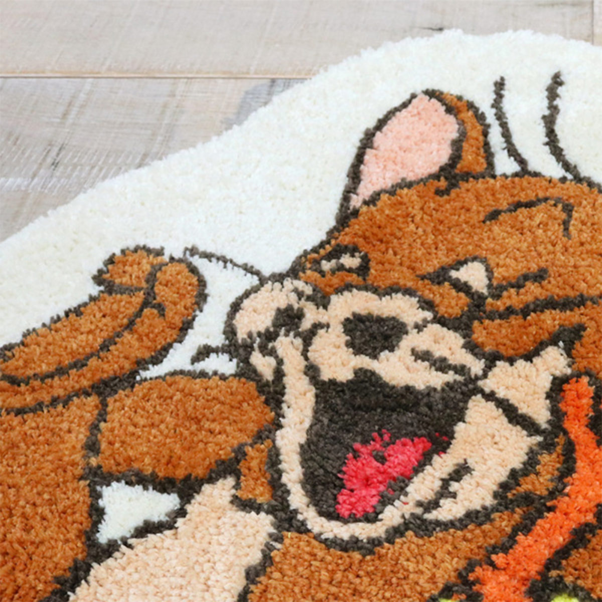 ☆新品☆レア　ラグ　輸入　トムとジェリー　可愛い　インテリア　オシャレ　アニメ トムとジェリー カーペット ラグ 面白い シーン再現 アニメ