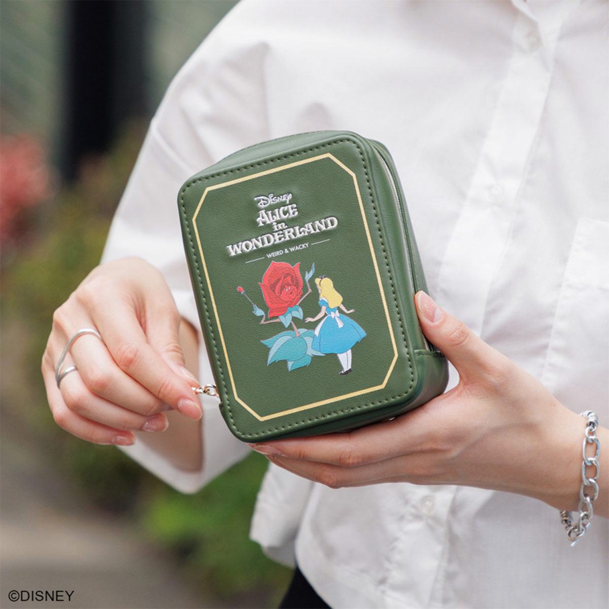 ディズニー 化粧ポーチ バッグ レディース アコモデ accommode