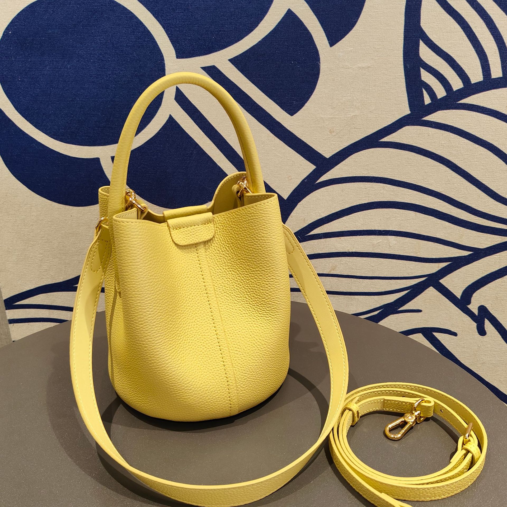 ハンドバッグ 本革 TOGOレザー トートバッグ ショルダーバッグ